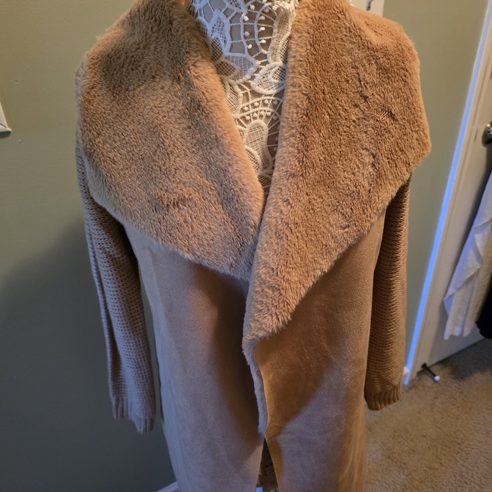 Cozy Tan Teddy Jacket with Faux Fur Collar